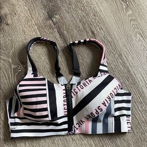 Victoria Sport 32C sports bra
